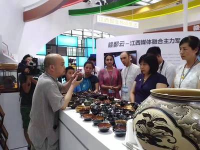 吉州窯大師劉江濤榮獲吉安市市級非遺項目代表性傳承人，推動文化藝術交流與咨詢發展